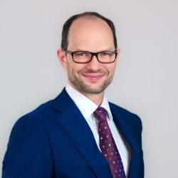 Julien Jarmoszko, CFA, dipl IAF Julien Jarmoszko photo Carrée